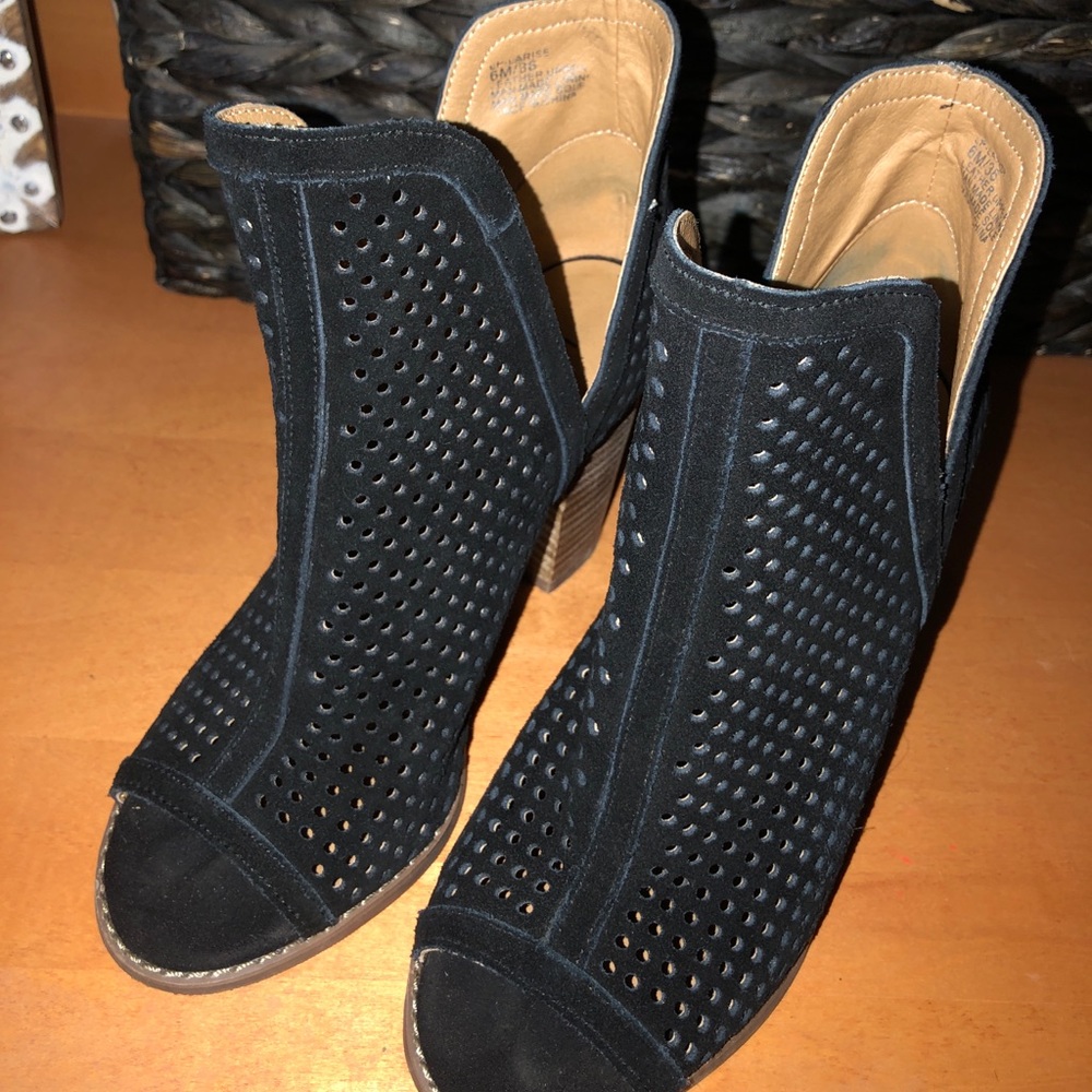 Lucky brand booties! Only worn once! Size 6!!